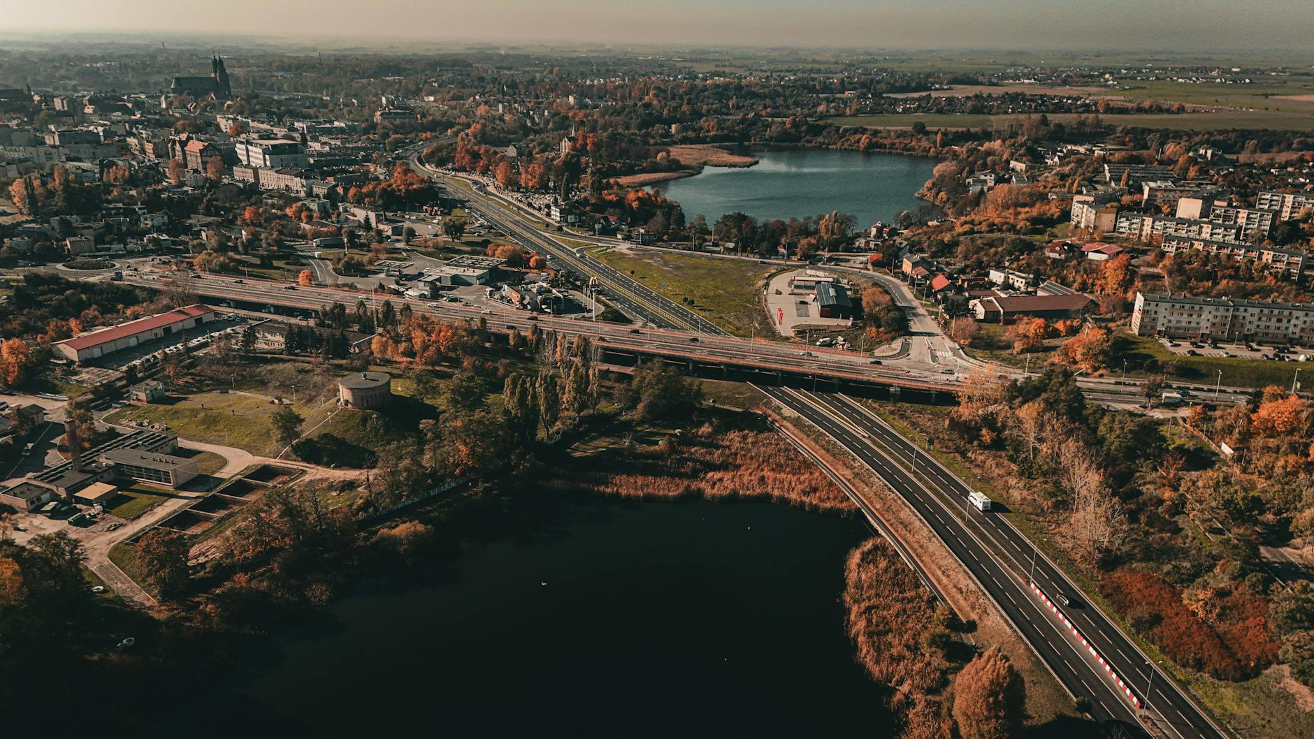 Spotkanie 'Biznes po wielkopolsku' w Wągrowcu - dyskusja o rozwoju i finansowaniu dla lokalnych przedsiębiorców.